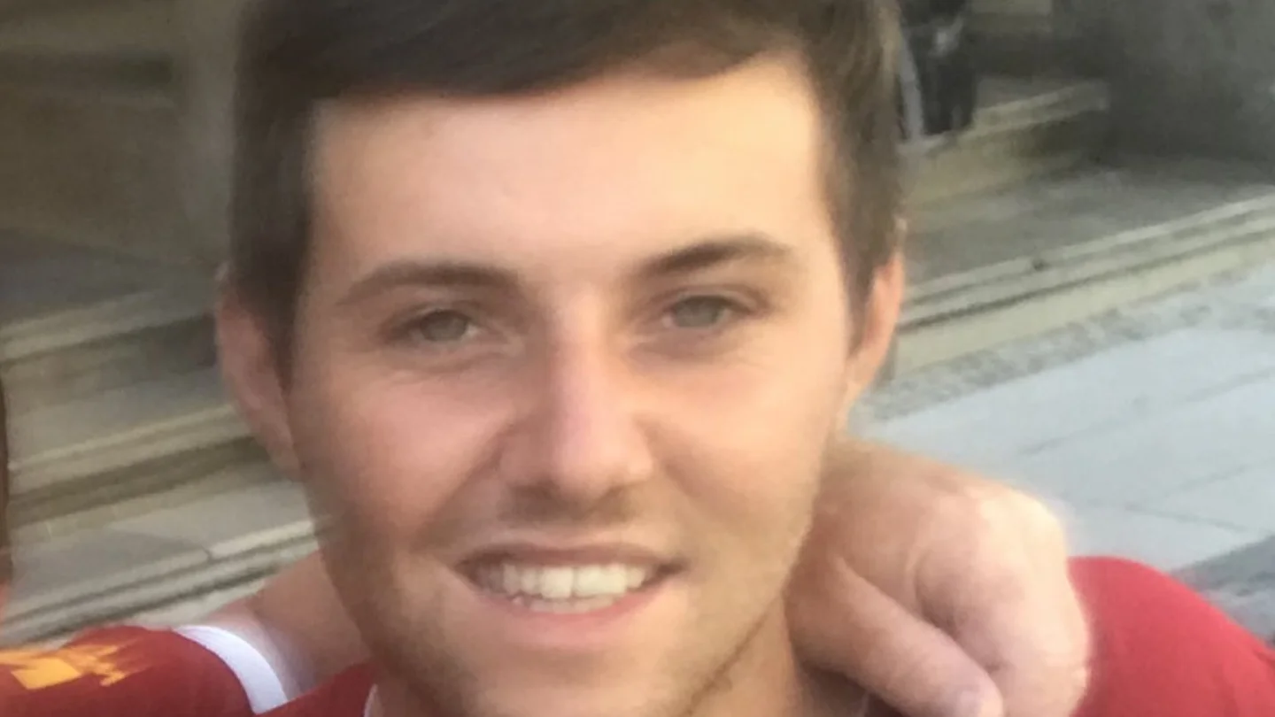 El joven del Liverpool detenido El joven del Liverpool detenido
