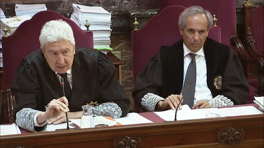 Los fiscales Fidel Cadena y Javier Moreno durante una de las sesiones del juicio del 'procés'. Los fiscales Fidel Cadena y Javier Moreno durante una de las sesiones del juicio del 'procés'.