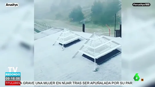 La imagen más sorprendente del día: así nieva en Madrid en pleno junio La imagen más sorprendente del día: así nieva en Madrid en pleno junio