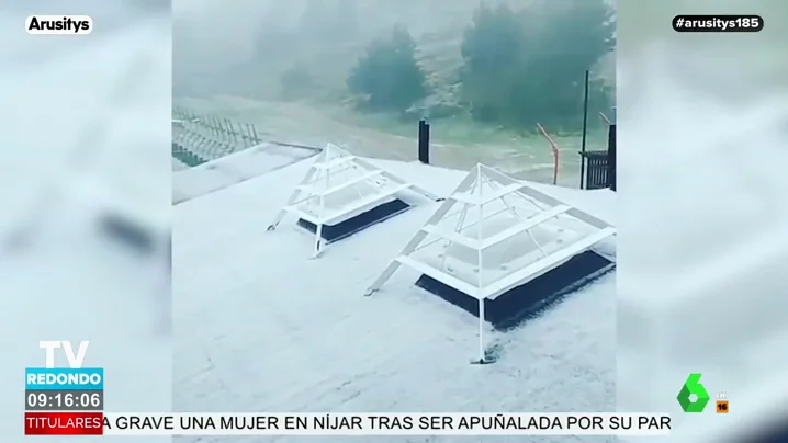 La imagen más sorprendente del día: así nieva en Madrid en pleno junio