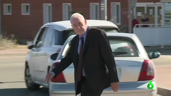 Maragall paraliza las negociaciones con Colau "mientras siga con su flirteo con el PSC y Valls" Maragall paraliza las negociaciones con Colau "mientras siga con su flirteo con el PSC y Valls"