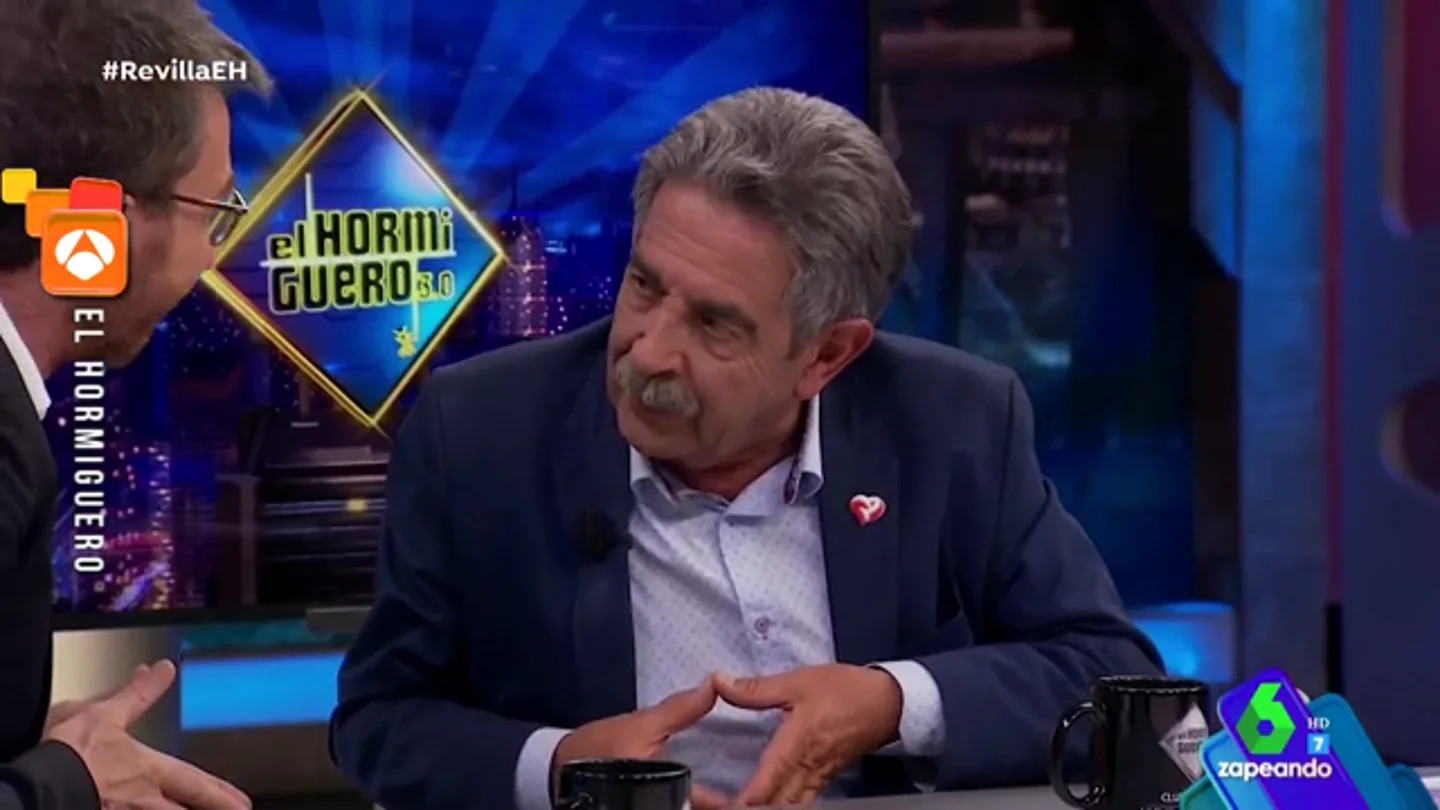 La divertida imitación de Miguel Ángel Revilla a Gloria Serra: "Estamos investigando..." La divertida imitación de Miguel Ángel Revilla a Gloria Serra: "Estamos investigando..."
