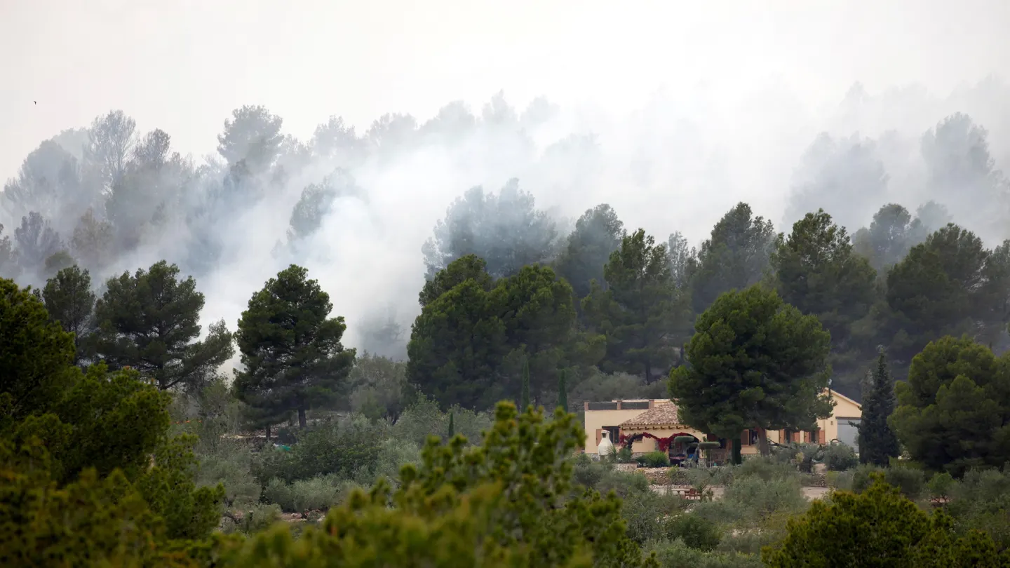 El incendio declarado en el municipio tarraconense de El Perelló El incendio declarado en el municipio tarraconense de El Perelló