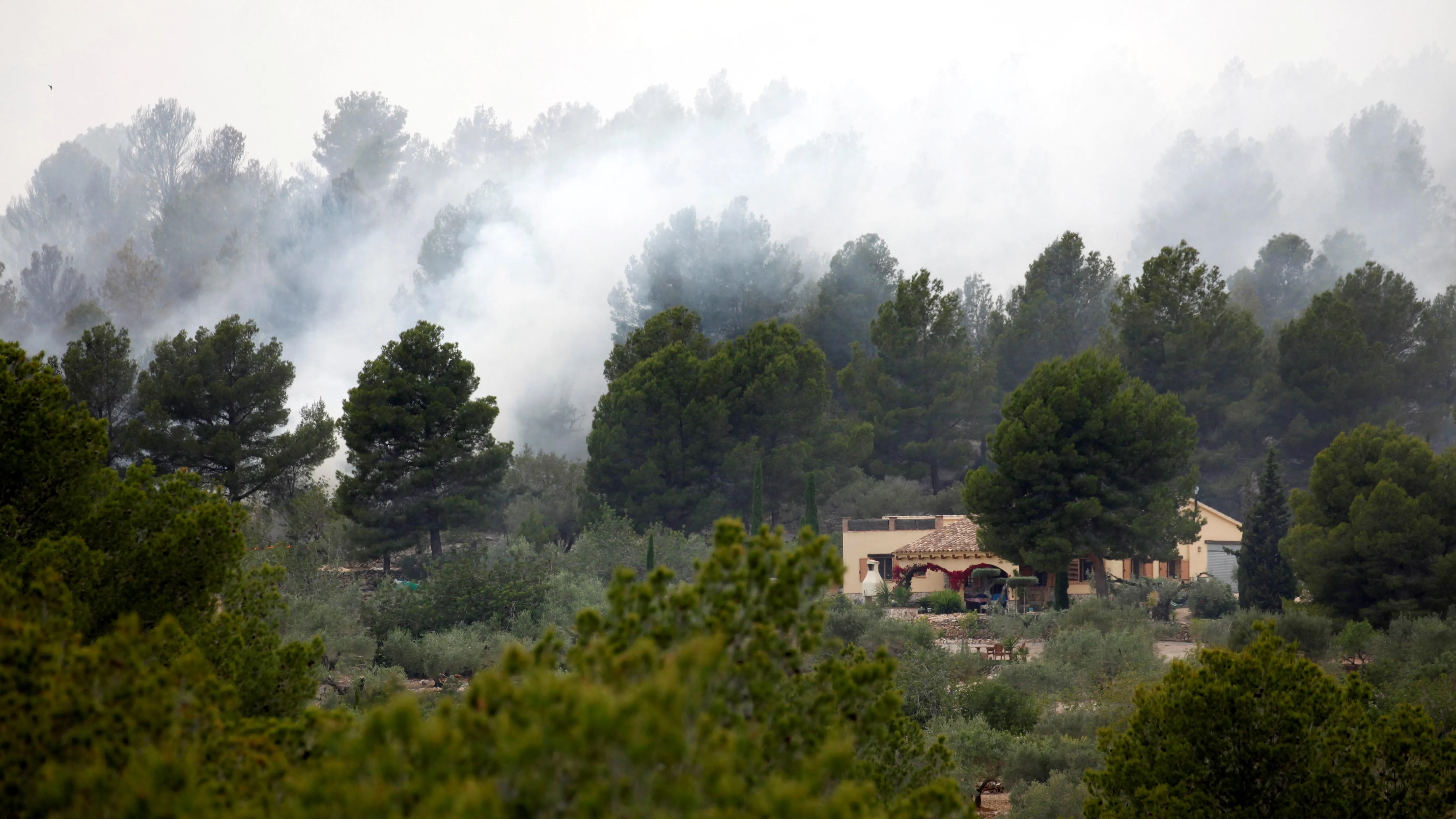 El incendio declarado en el municipio tarraconense de El Perelló 