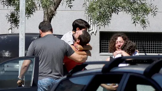 Familiares de las víctimas de un tiroteo en Aranjuez  Familiares de las víctimas de un tiroteo en Aranjuez