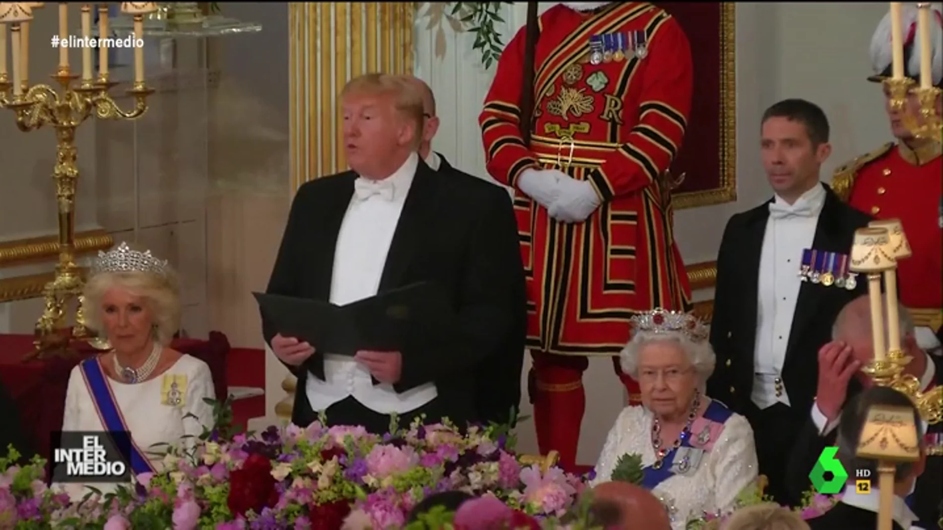 Trump explica 'a lo Chicote' cuál es el menú que ha preparado para sorprender a la reina de Inglaterra