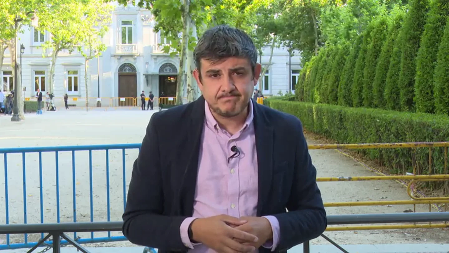 Diario del juicio del 'procés': las defensas refuerzan la tesis del delito de desobediencia, pero niegan la rebelión Diario del juicio del 'procés': las defensas refuerzan la tesis del delito de desobediencia, pero niegan la rebelión