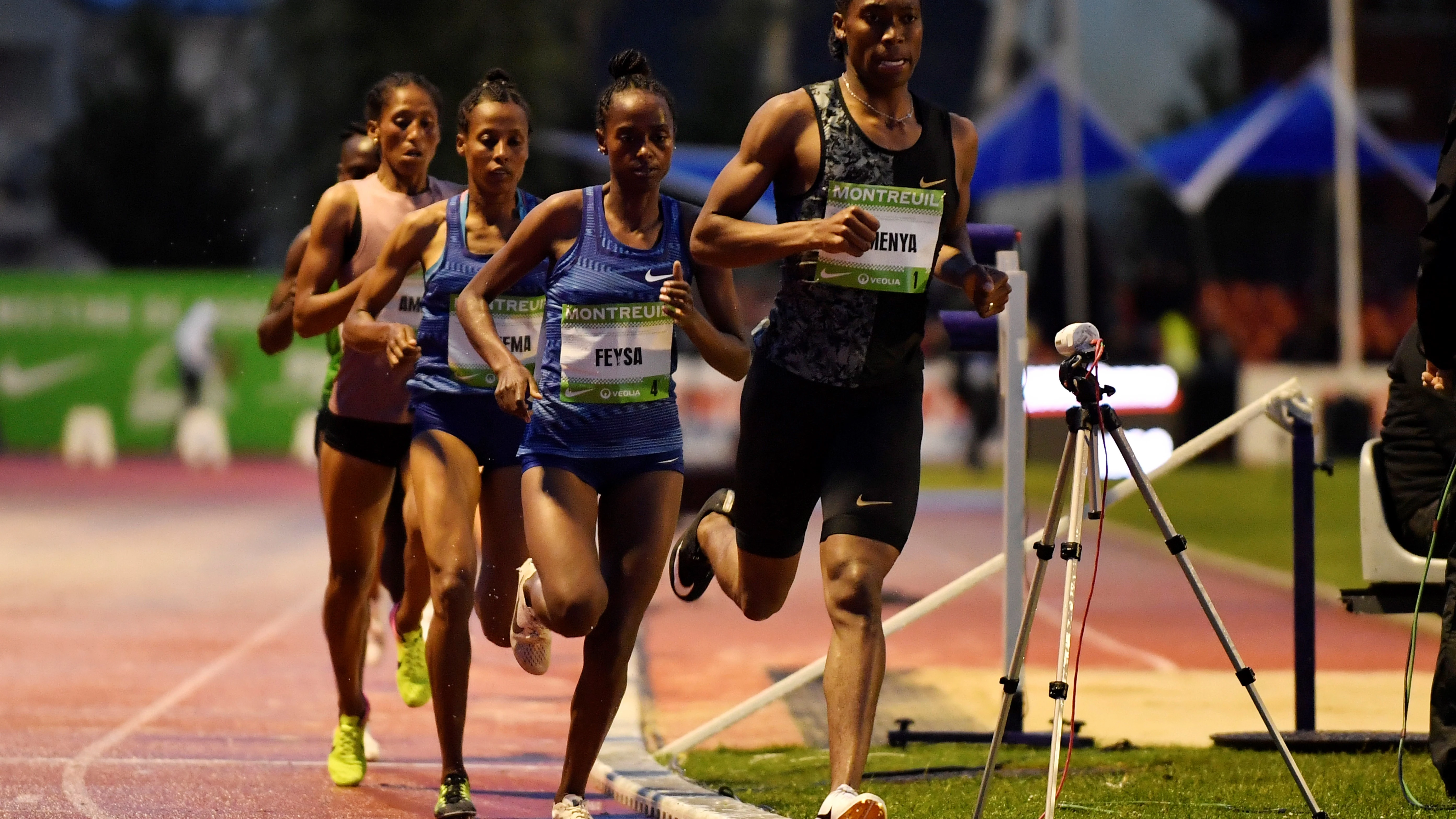 Semenya disputa la prueba de Montreuil