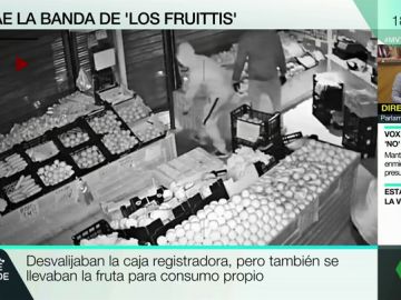 Detienen en Madrid a 'Los fruittis', la banda de jóvenes especializada en robar fruterías Detienen en Madrid a 'Los fruittis', la banda de jóvenes especializada en robar fruterías