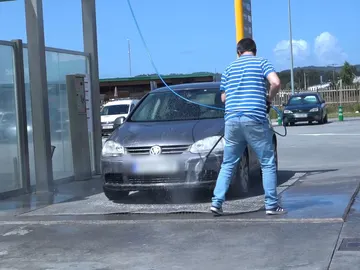 Lavar el coche Lavar el coche