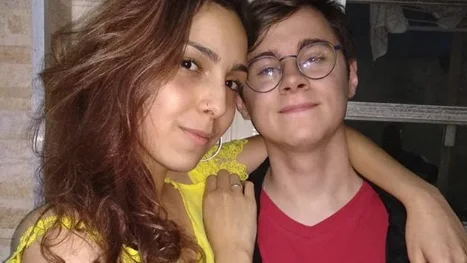 Rafael Miguel y su novia Isabela 