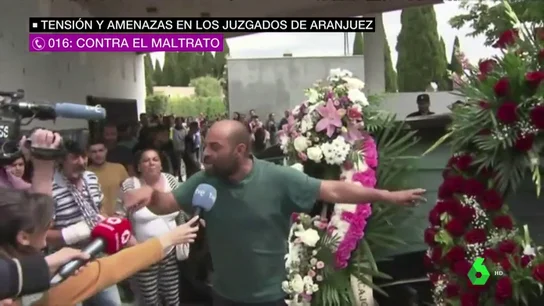 Entierro de una de las víctimas Entierro de una de las víctimas