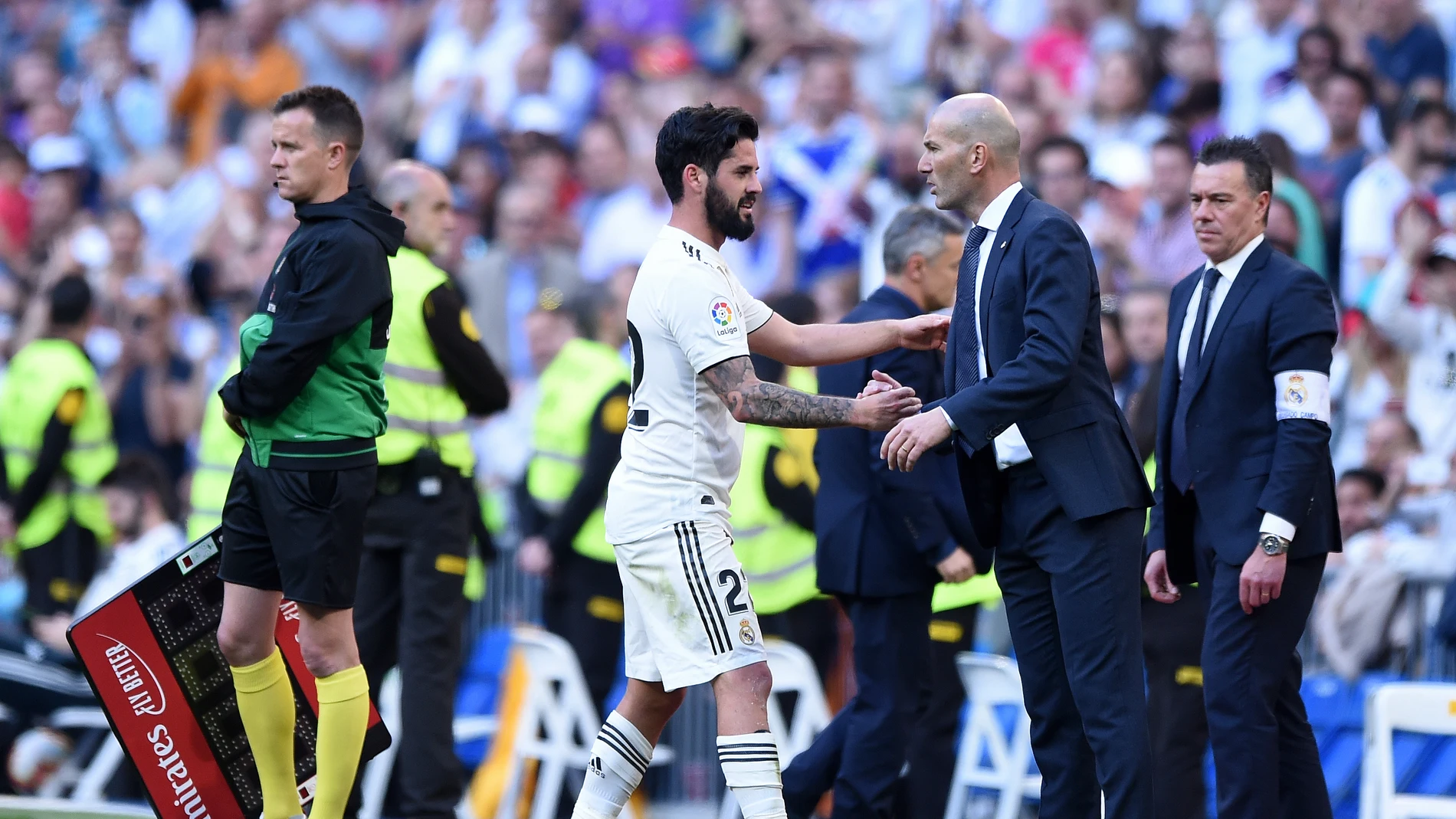 Isco y Zidane, durante un partido del Real Madrid
