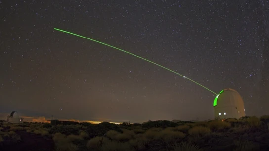 Un láser emitido desde el Observatorio del Teide, perteneciente al IAC Un láser emitido desde el Observatorio del Teide, perteneciente al IAC