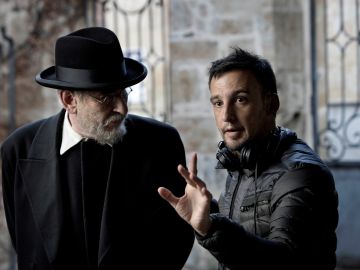 Crudas, realistas y dolorosas. Así son las primeras imágenes del nuevo largometraje de Alejandro Amenábar. Crudas, realistas y dolorosas. Así son las primeras imágenes del nuevo largometraje de Alejandro Amenábar.