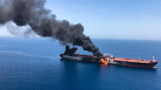 Ataque a un petrolero en Irán Ataque a un petrolero en Irán