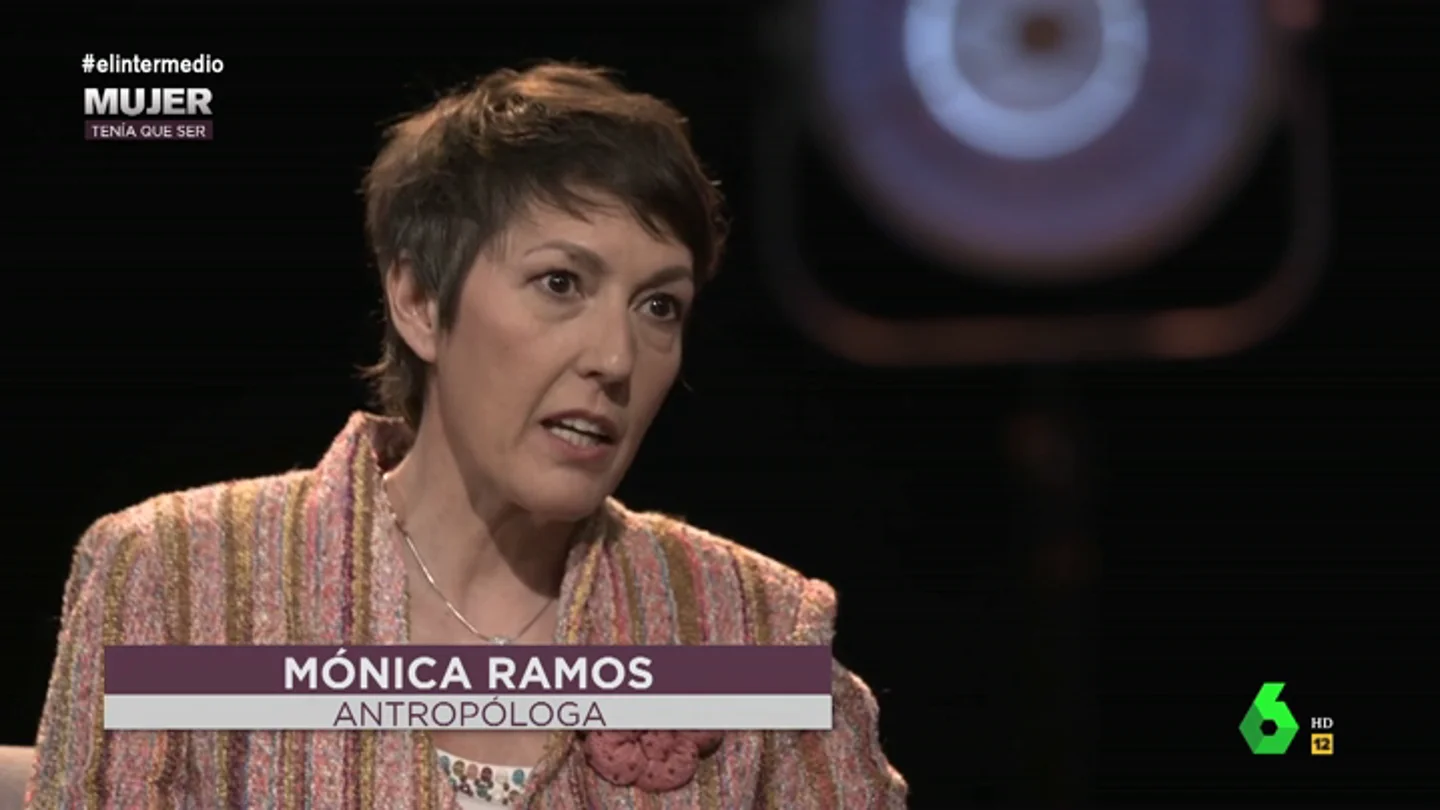 Mónica Ramos, antropóloga: "A las mujeres se nos transmite que nuestro cuerpo tiene que ser elegido por un hombre" Mónica Ramos, antropóloga: "A las mujeres se nos transmite que nuestro cuerpo tiene que ser elegido por un hombre"