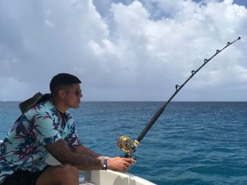 Marcos Rojo, disfrutando de sus vacaciones Marcos Rojo, disfrutando de sus vacaciones
