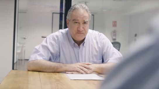 Un padre consigue trabajo tras a&ntilde;os en paro gracias a la campa&ntilde;a viral que puso en marcha su hijo 