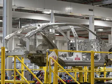 Aston Martin empieza a fabricar los primeros DBX Aston Martin empieza a fabricar los primeros DBX