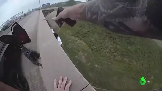 Un hombre protagoniza una espectacular caída de diez metros al tratar de escapar de la Policía Un hombre protagoniza una espectacular caída de diez metros al tratar de escapar de la Policía