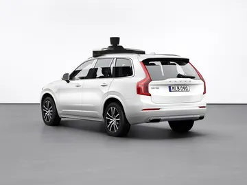 Volvo y Uber presentan su primer coche autónomo Volvo y Uber presentan su primer coche autónomo