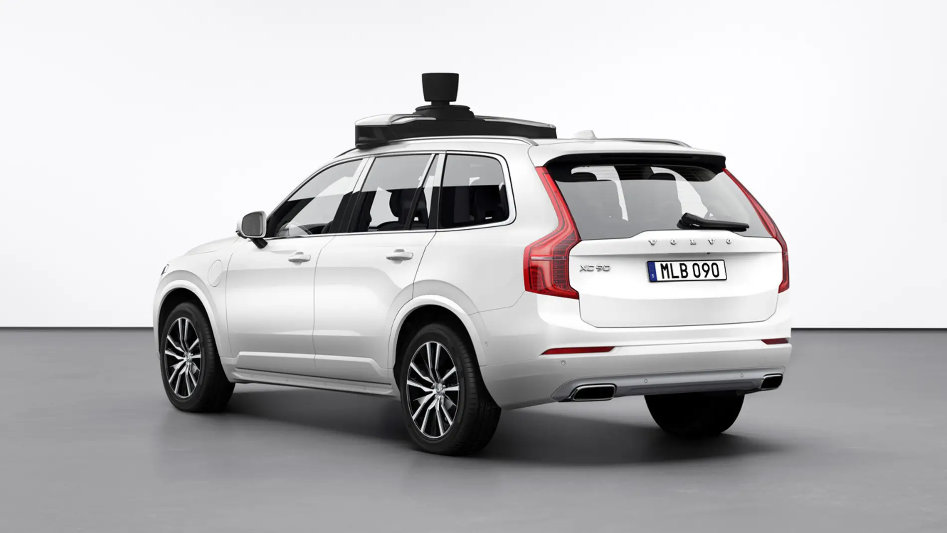 Volvo y Uber presentan su primer coche autónomo