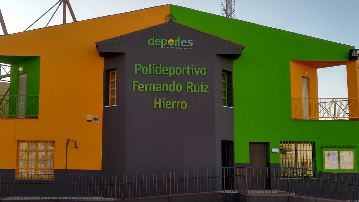 Polideportivo Fernando Ruíz Hierro