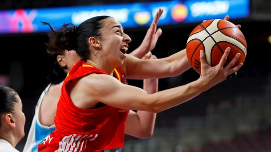 Silvia Domínguez entra a canasta Silvia Domínguez entra a canasta