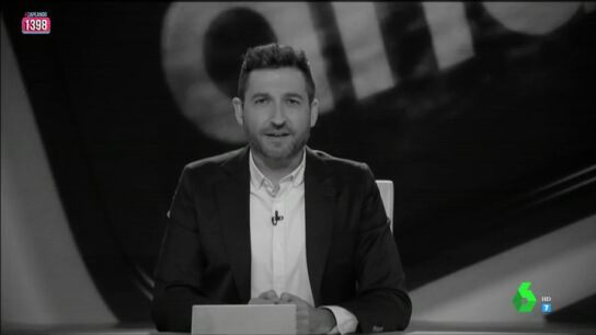 Voxeando, la s&aacute;tira "carca de Zapeando" que analiza las medidas m&aacute;s "locas" de Vox: "Los migrantes se llevan los trabajos buenos, como el de mantero"