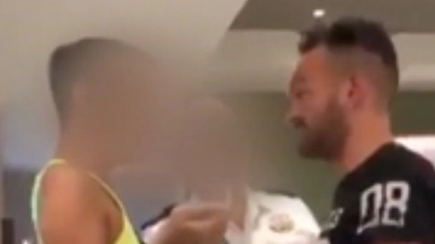Ataque homófobo en una hamburguesería de Barcelona Ataque homófobo en una hamburguesería de Barcelona