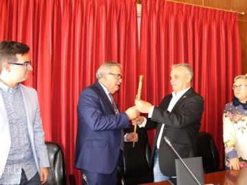 El alcalde de Mieres, Anibal Vázquez El alcalde de Mieres, Anibal Vázquez