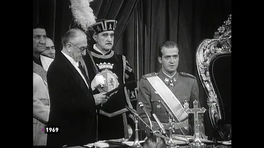 El nombramiento de Juan Carlos como príncipe: "Juro fidelidad a los principios del Movimiento Nacional" El nombramiento de Juan Carlos como príncipe: "Juro fidelidad a los principios del Movimiento Nacional"