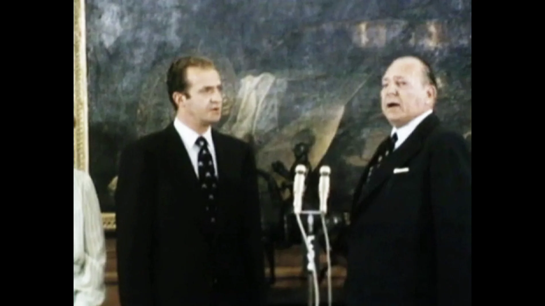 El rey Juan Carlos y su padre, don Juan