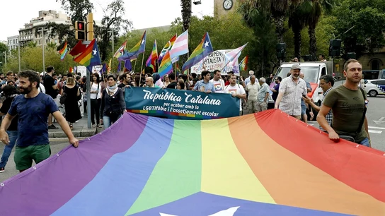 Imagen de archivo de un momento de la manifestación del Orgullo en Barcelona Imagen de archivo de un momento de la manifestación del Orgullo en Barcelona