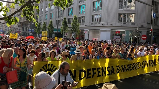Miles de personas defienden Madrid Central Miles de personas defienden Madrid Central