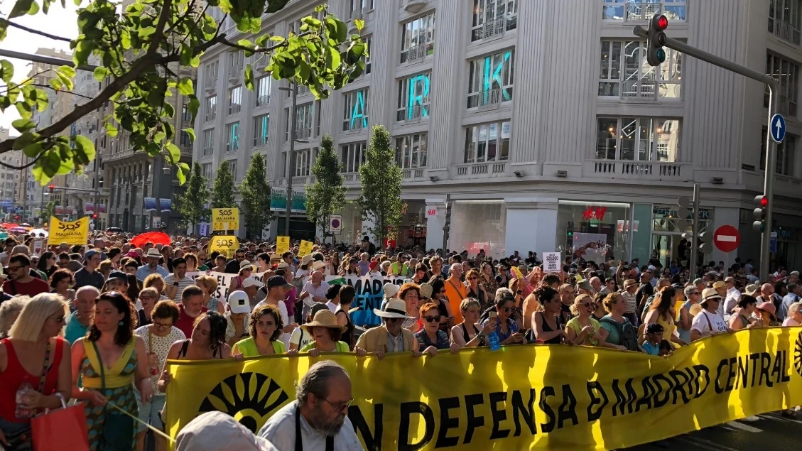 Miles de personas defienden Madrid Central