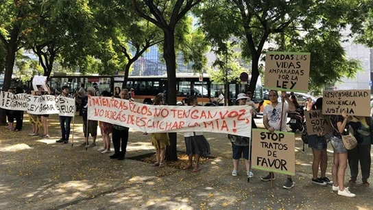 Protestas a las puertas de los juzgados en defensa de Sota Protestas a las puertas de los juzgados en defensa de Sota