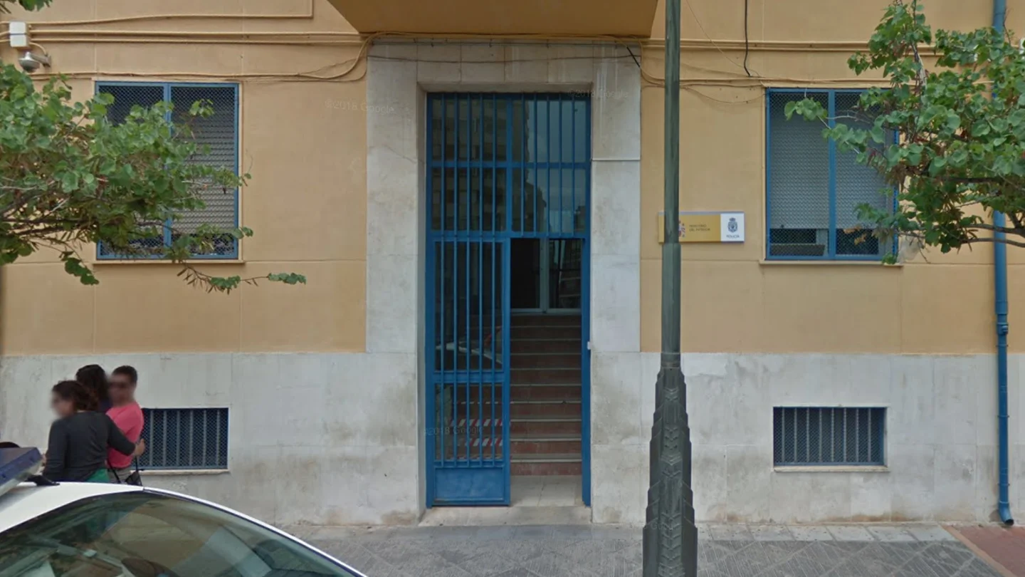 Comisaría de Policía de Sagunt (Valencia) Comisaría de Policía de Sagunt (Valencia)