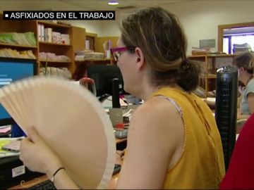Sin aire acondicionado y a más de 35ºC: las condiciones de trabajo infrahumanas de los juzgados de Gavá Sin aire acondicionado y a más de 35ºC: las condiciones de trabajo infrahumanas de los juzgados de Gavá