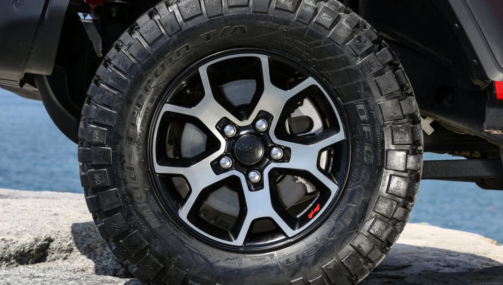 Neumáticos Jeep Wrangler 2.2 CRD Rubicon