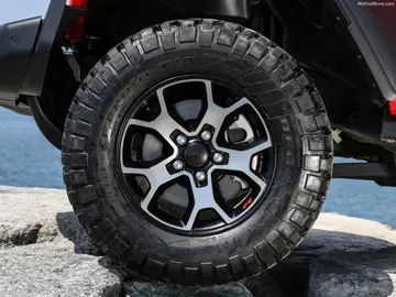Neumáticos Jeep Wrangler 2.2 CRD Rubicon Neumáticos Jeep Wrangler 2.2 CRD Rubicon