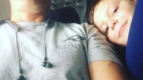 La foto de Ben y Landon durante el vuelo