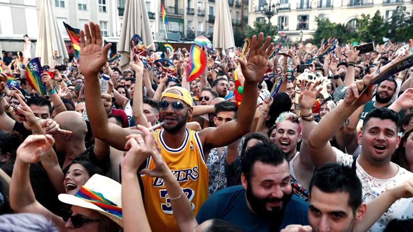 Asistentes a la lectura del pregón del Orgullo 2019 Asistentes a la lectura del pregón del Orgullo 2019