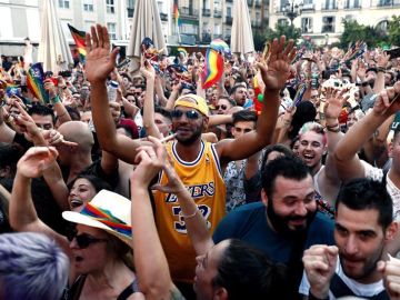 Asistentes a la lectura del pregón del Orgullo 2019 Asistentes a la lectura del pregón del Orgullo 2019