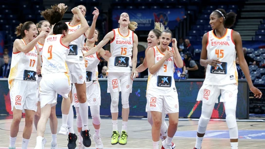 Las jugadoras de España celebran una victoria Las jugadoras de España celebran una victoria