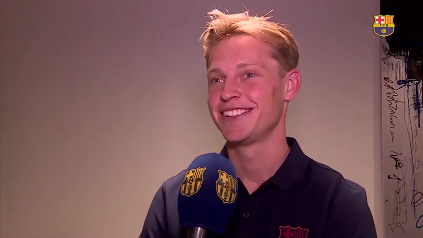 Frenkie De Jong ya está en Barcelona: "De niño siempre soñé con jugar con el Barça" Frenkie De Jong ya está en Barcelona: "De niño siempre soñé con jugar con el Barça"