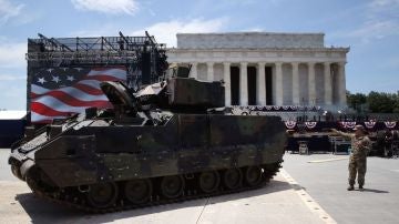 Trump divide a los estadounidenses en su fiesta nacional: organiza un enorme y costoso desfile militar