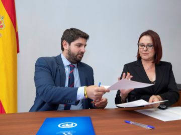López Miras y la diputada de Ciudadanos López Miras y la diputada de Ciudadanos