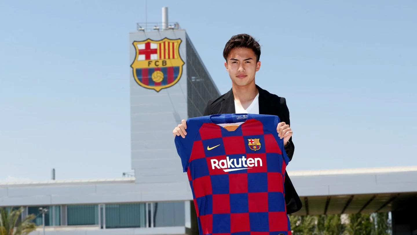Hiroki Abe, nuevo jugador del Barcelona Hiroki Abe, nuevo jugador del Barcelona